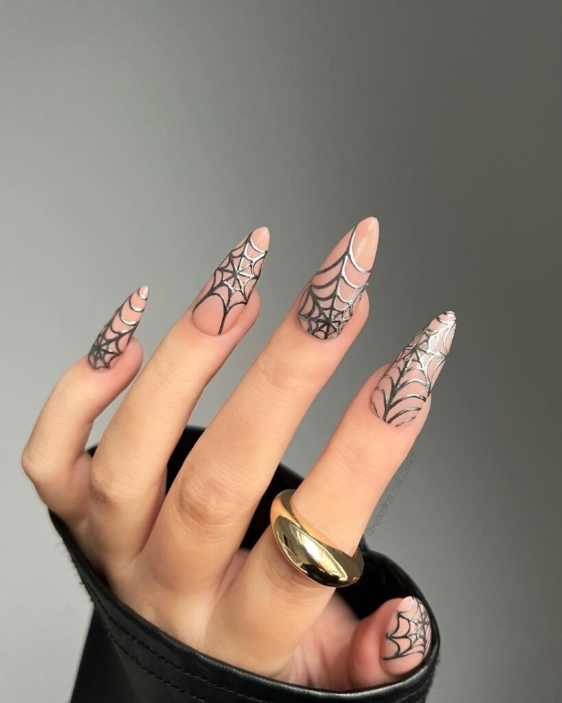 Halloween nails