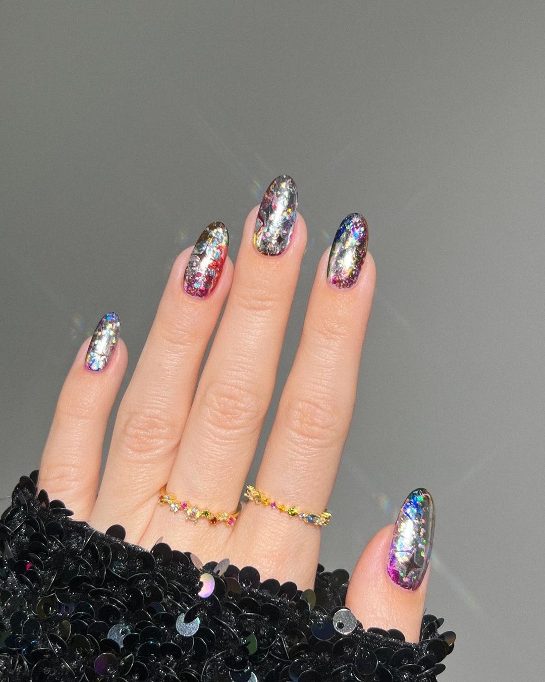 47 STUNNING NEW YEAR S NAILS AND NEW YEAR S NAILS DESIGN 2024 YOU NEED   New Years Nails 15 