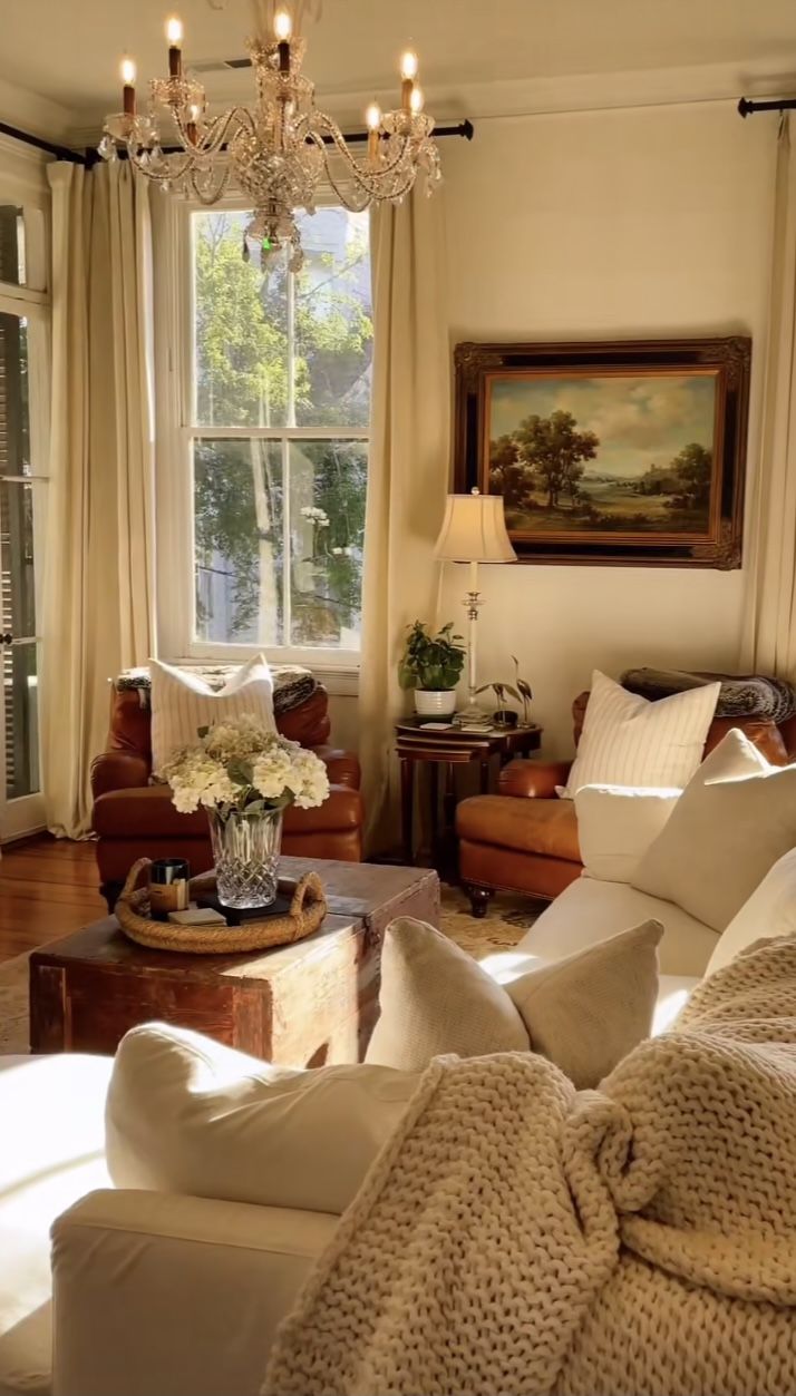 22 AWE-INSPIRING OLD MONEY HOME DECOR IDEAS - Stylin by Sarita
