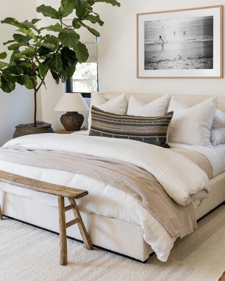 HOW TO MAKE A BED LOOK FLUFFY IN 6 EASY STEPS - Stylin by Sarita