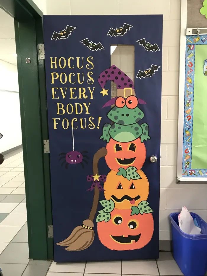 FALL CLASSROOM DOOR DECORATIONS