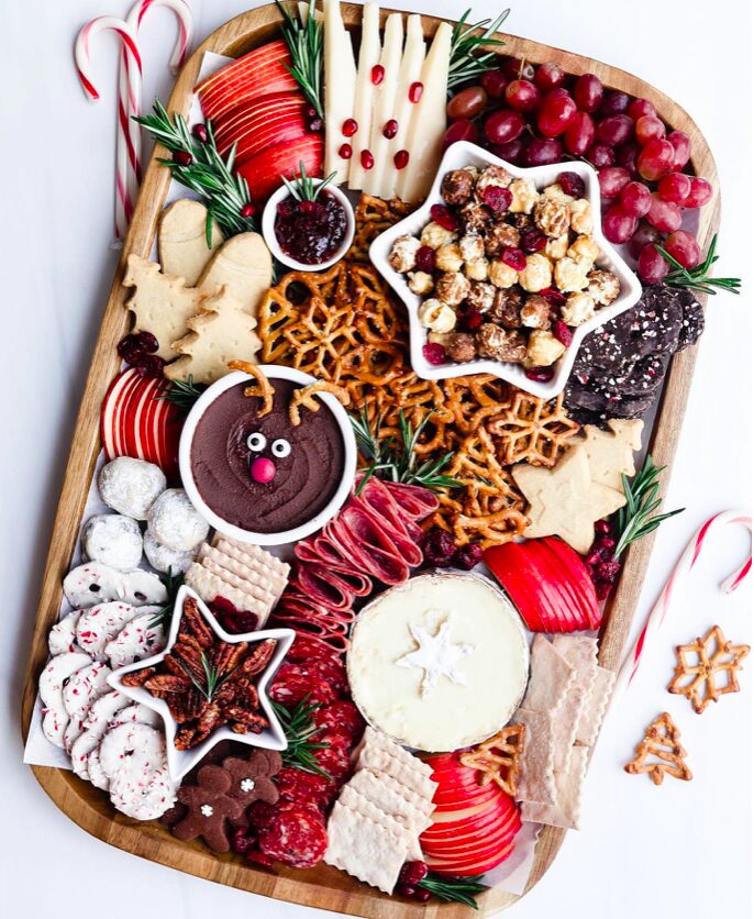 CHRISTMAS CHARCUTERIE BOARD IDEAS