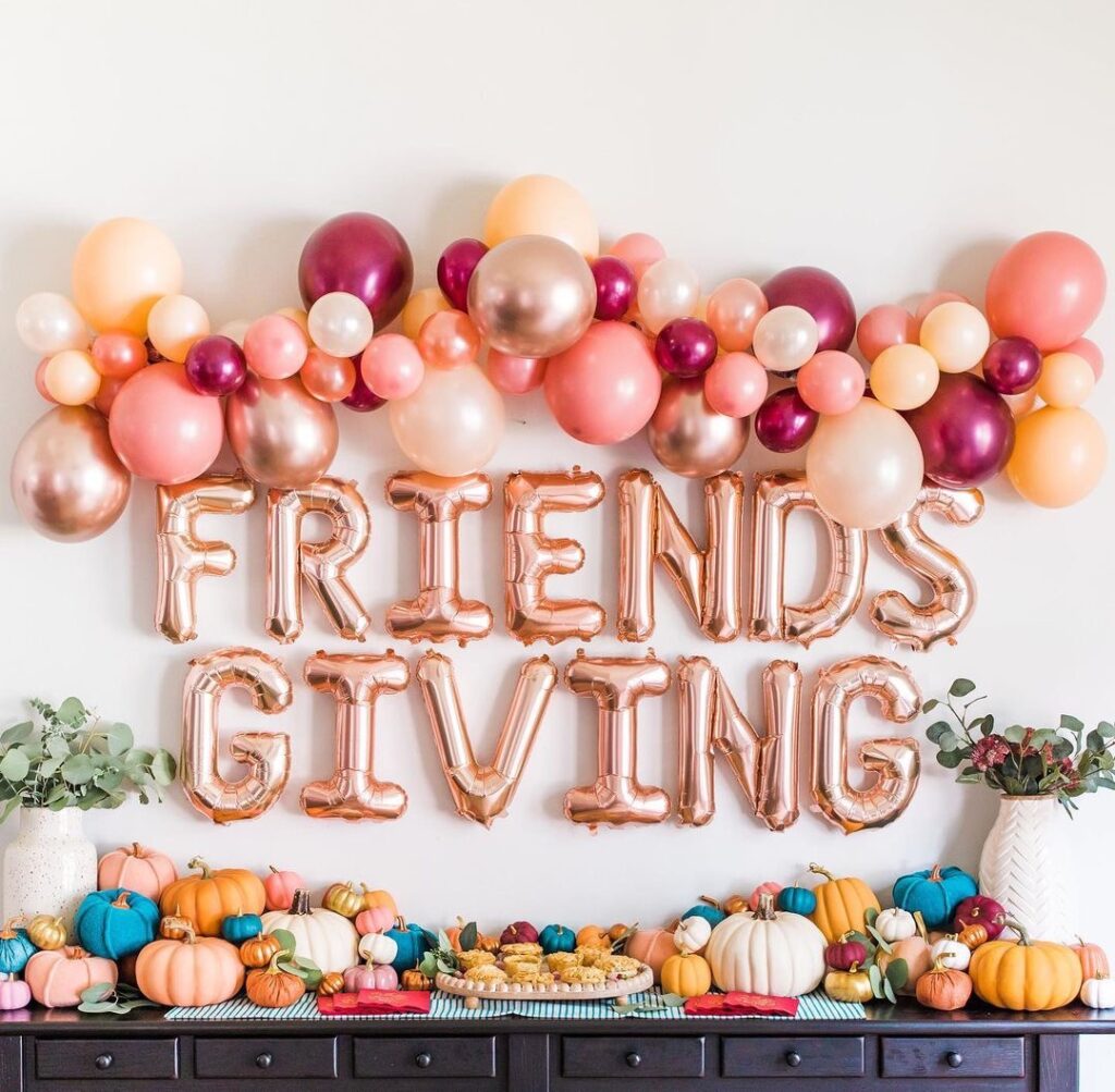 FRIENDSGIVING PARTY IDEAS