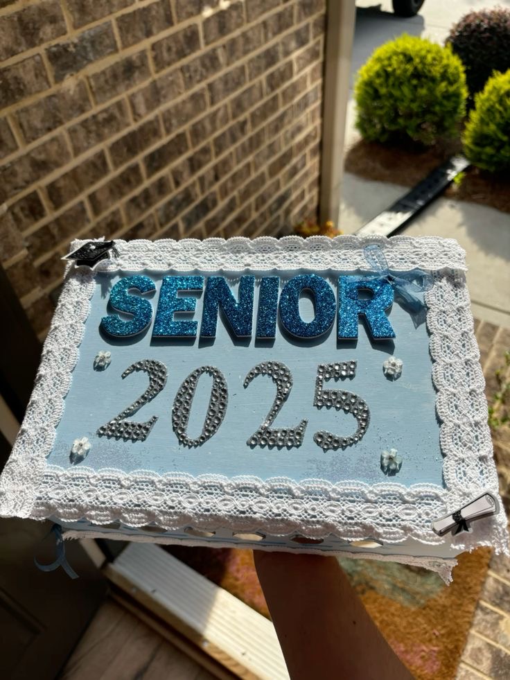 THIS POST SHOWED YOU THE BEST SENIOR BOX IDEAS