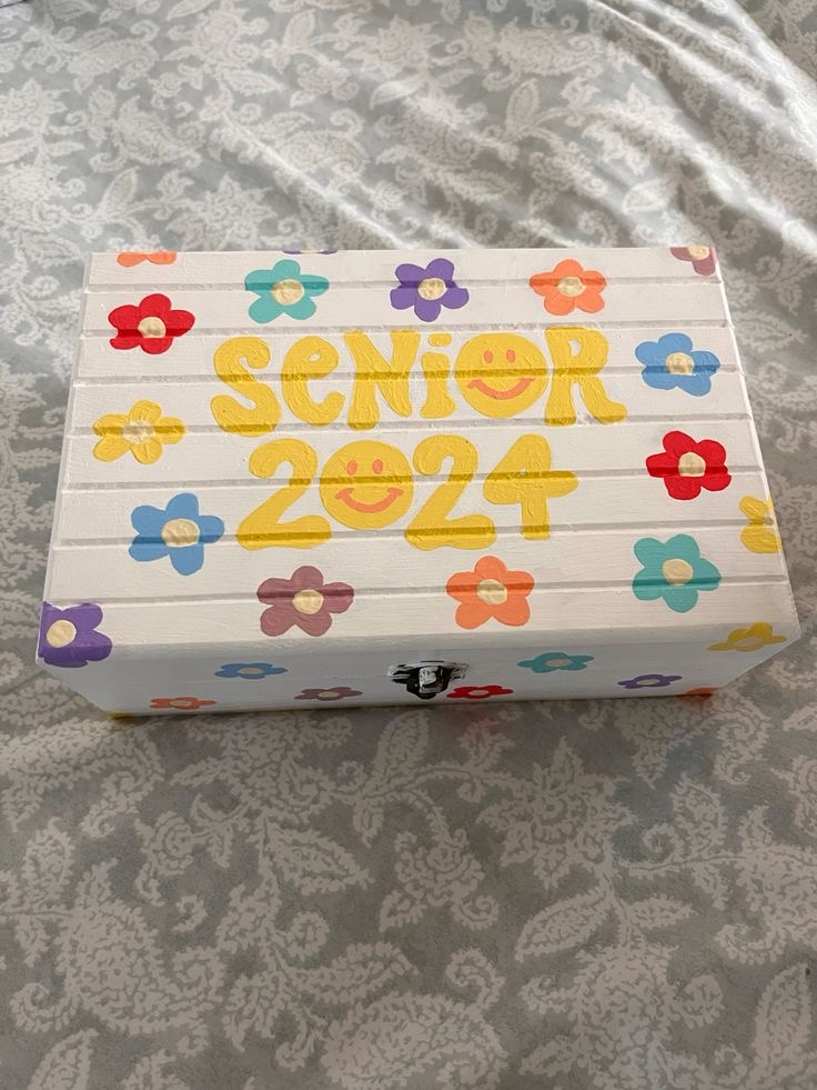 THIS POST SHOWED YOU THE BEST SENIOR BOX IDEAS