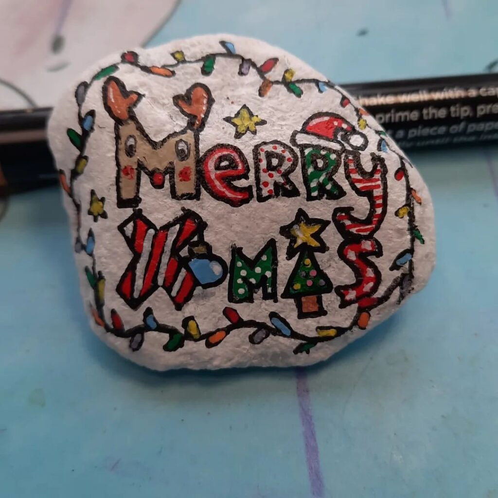 CHRISTMAS ROCK PAINTING IDEAS