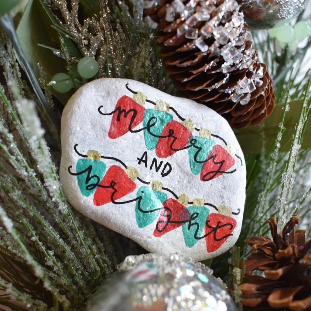 CHRISTMAS ROCK PAINTING IDEAS