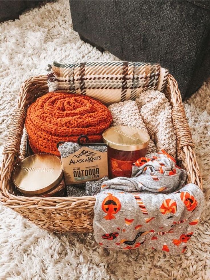 20+ COZY FALL BEDROOM IDEAS YOU'LL LOVE