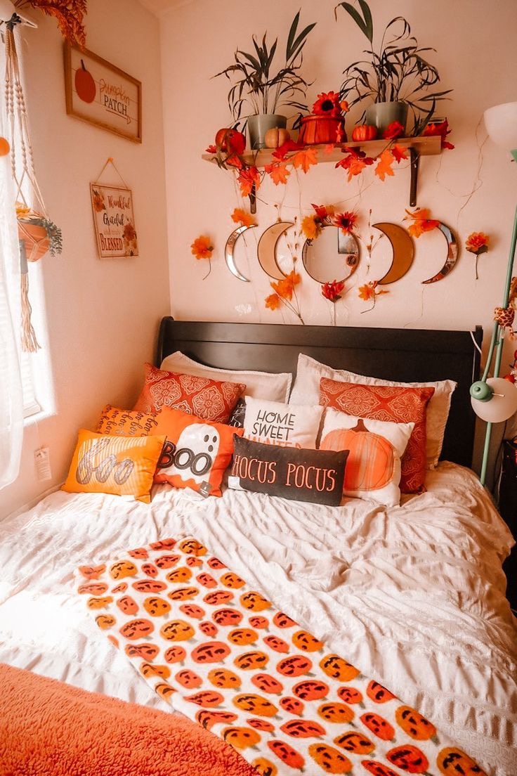 20+ COZY FALL BEDROOM IDEAS YOU’LL LOVE