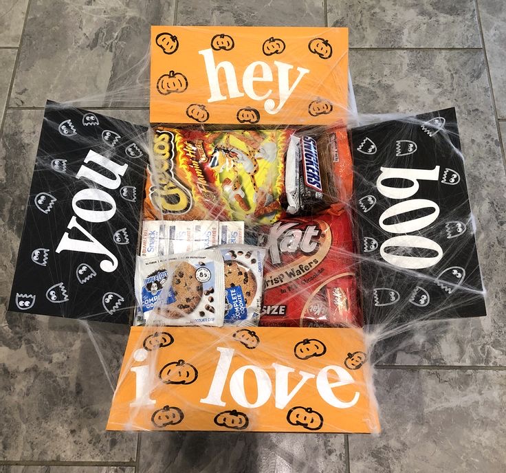 32 OF THE CUTEST HALLOWEEN CARE PACKAGES