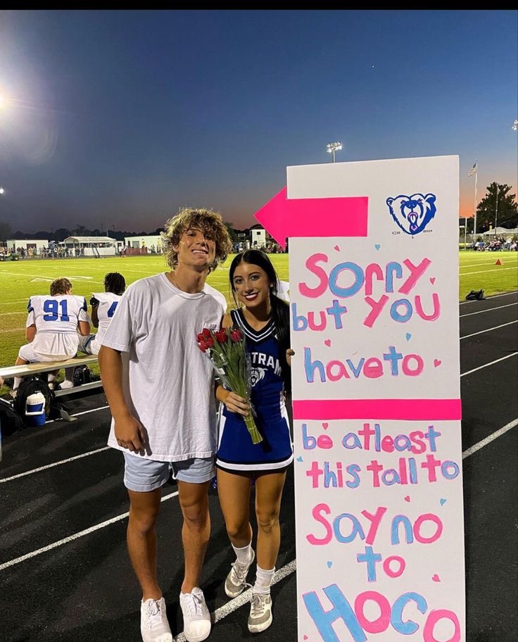 THIS POST SHOWED YOU THE BEST HOMECOMING PROPOSAL IDEAS