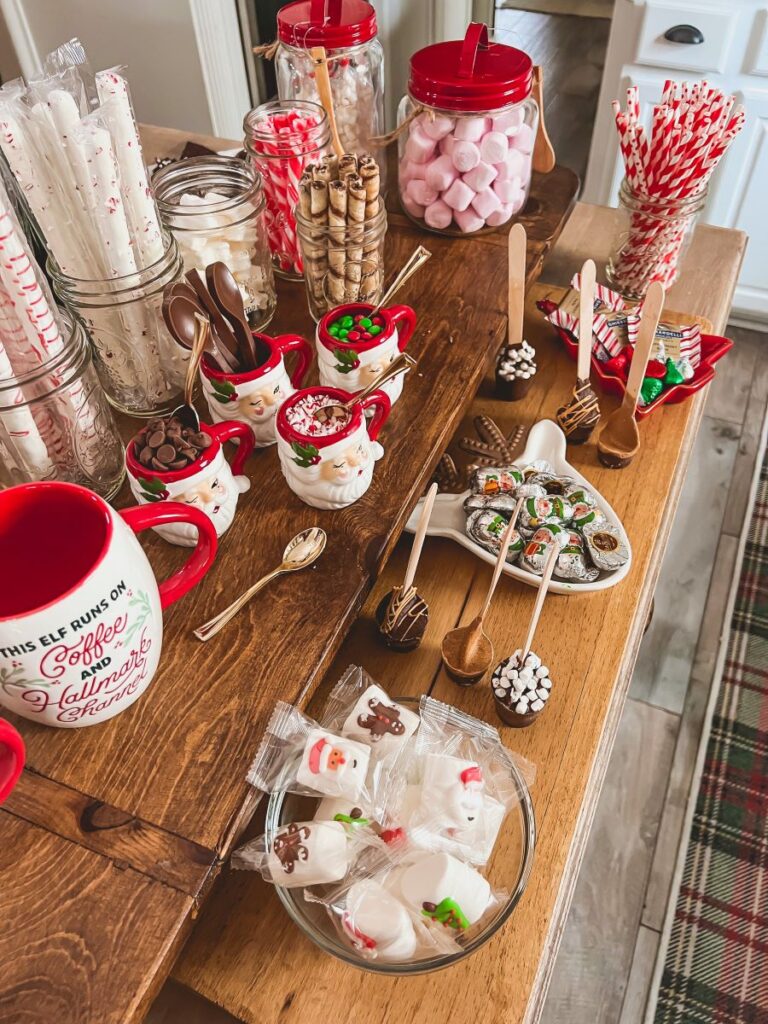 31 ADORABLE CHRISTMAS HOT COCOA BAR IDEAS