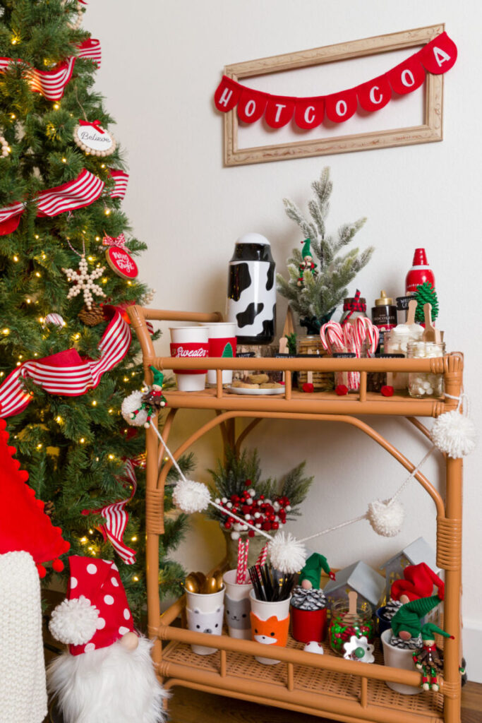 31 ADORABLE CHRISTMAS HOT COCOA BAR IDEAS