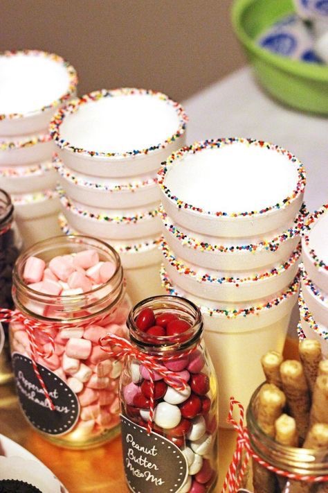 31 ADORABLE CHRISTMAS HOT COCOA BAR IDEAS