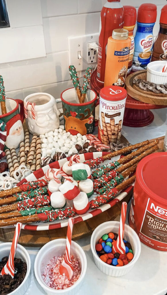 31 ADORABLE CHRISTMAS HOT COCOA BAR IDEAS