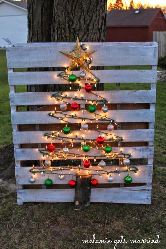 outdoor DIY Christmas light ideas