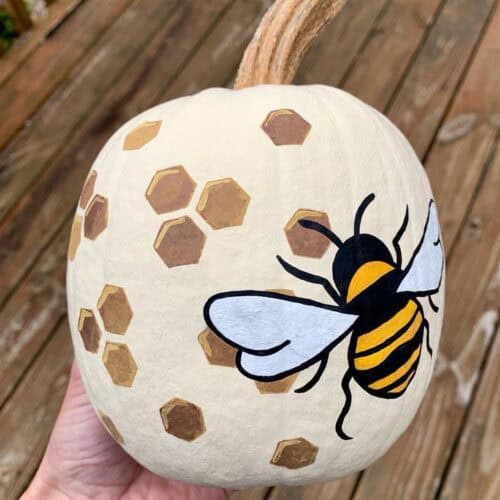 33 CREATIVE PUMPKIN PAINTING IDEAS TO RECREATE - Stylin by Sarita
