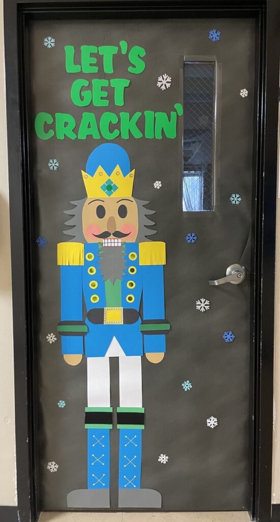 Christmas door decorating ideas