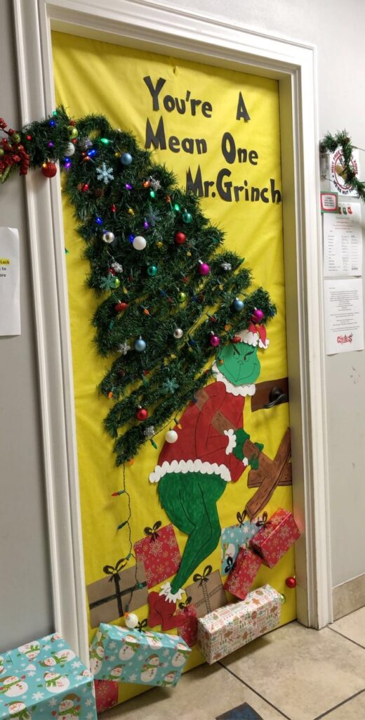 Christmas door decorating ideas