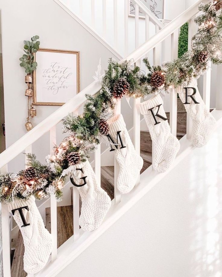 Christmas staircase decor