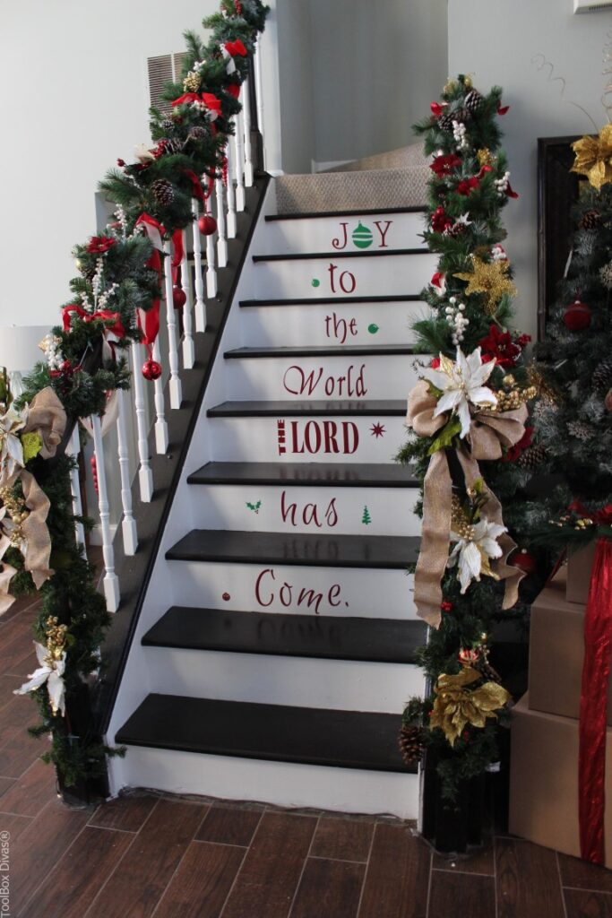 Christmas staircase decor