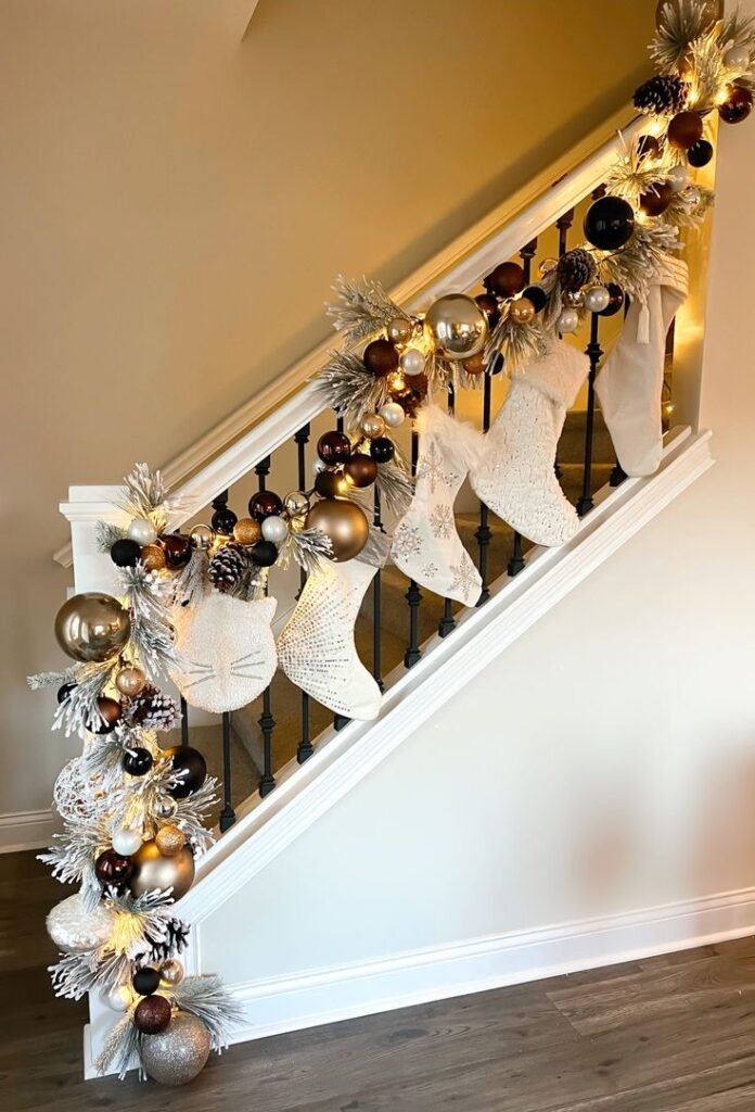 Christmas staircase decor