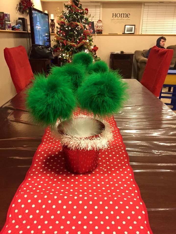 DIY GRINCH CENTERPIECE IDEAS