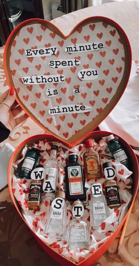 28 ROMANTIC DIY VALENTINES GIFTS FOR BOYFRIEND - Stylin by Sarita