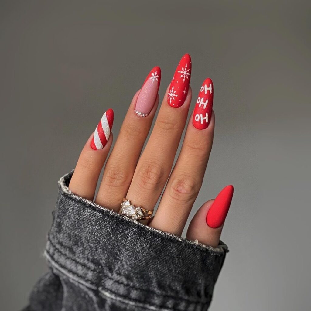 RED CHRISTMAS NAILS