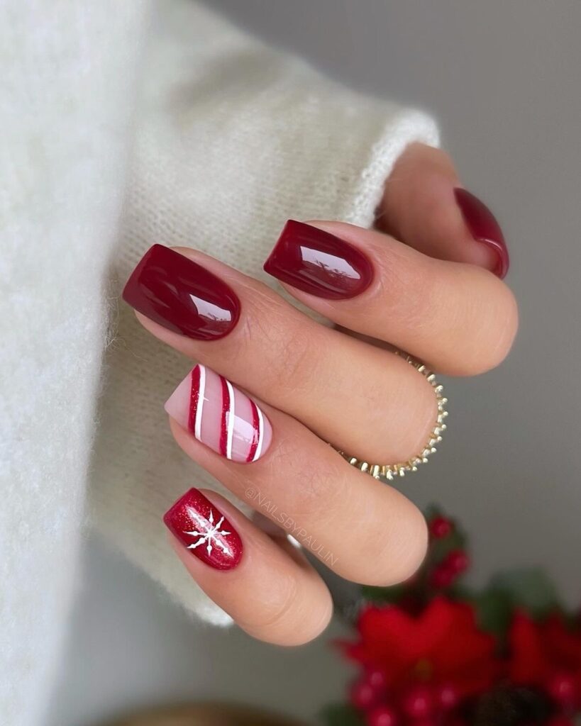 RED CHRISTMAS NAILS