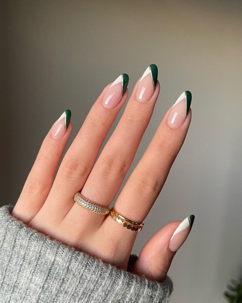 simple Christmas nails