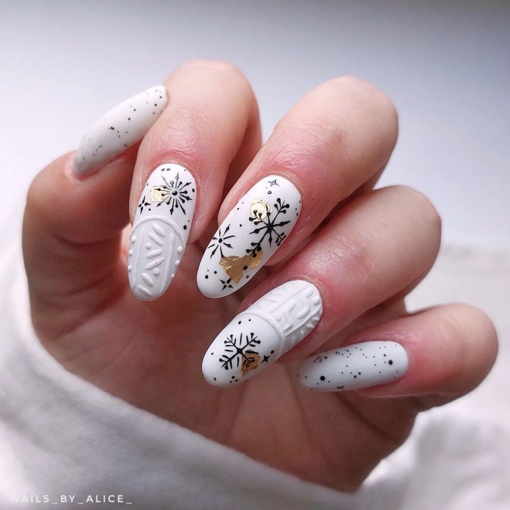 white Christmas nails