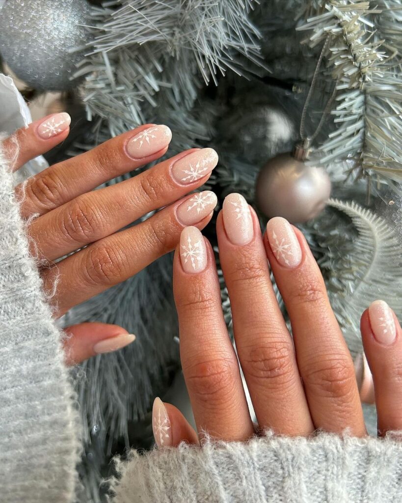 white Christmas nails