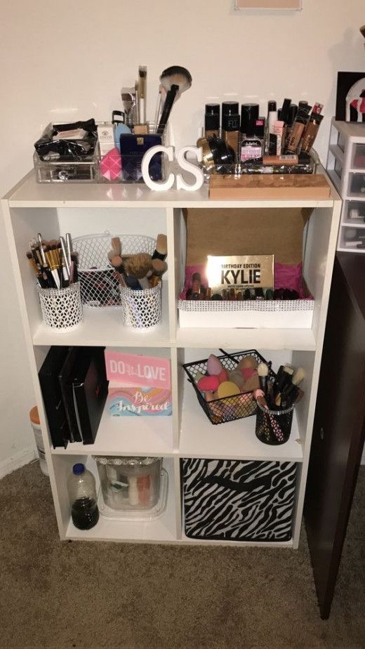 SMALL BEDROOM ORGANIZATION IDEAS