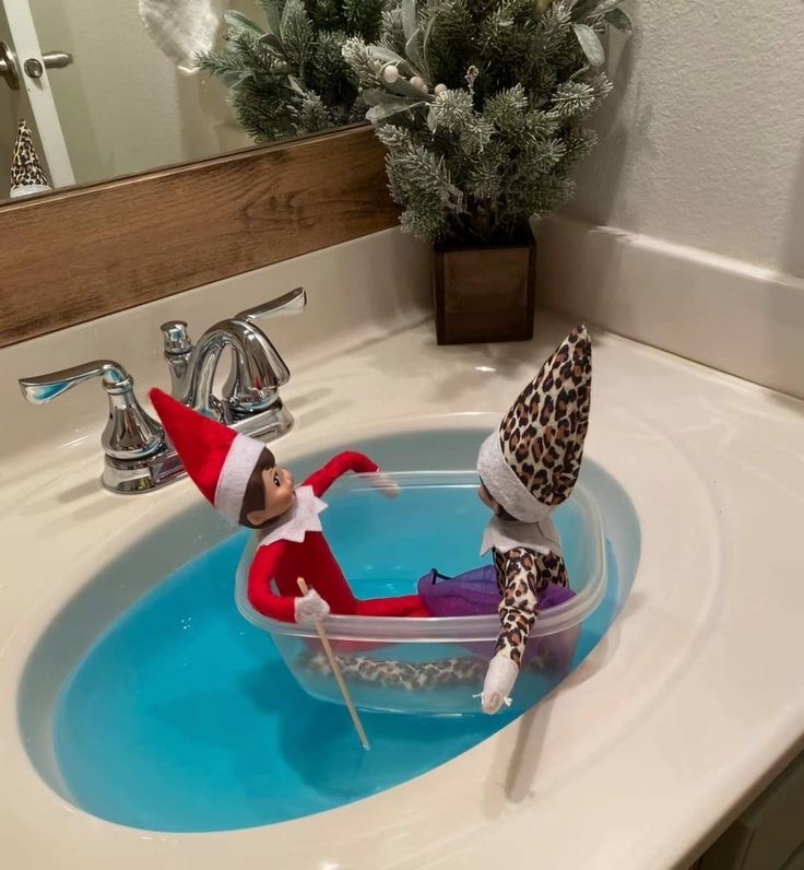 LAST-MINUTE ELF ON THE SHELF IDEAS