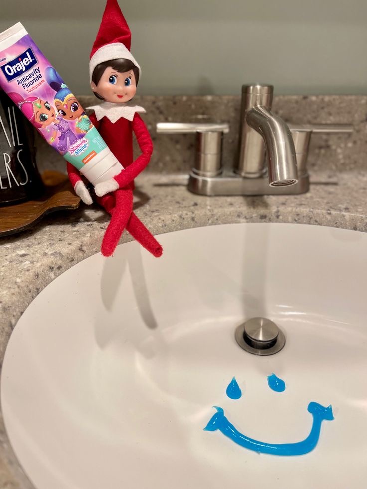 LAST-MINUTE ELF ON THE SHELF IDEAS