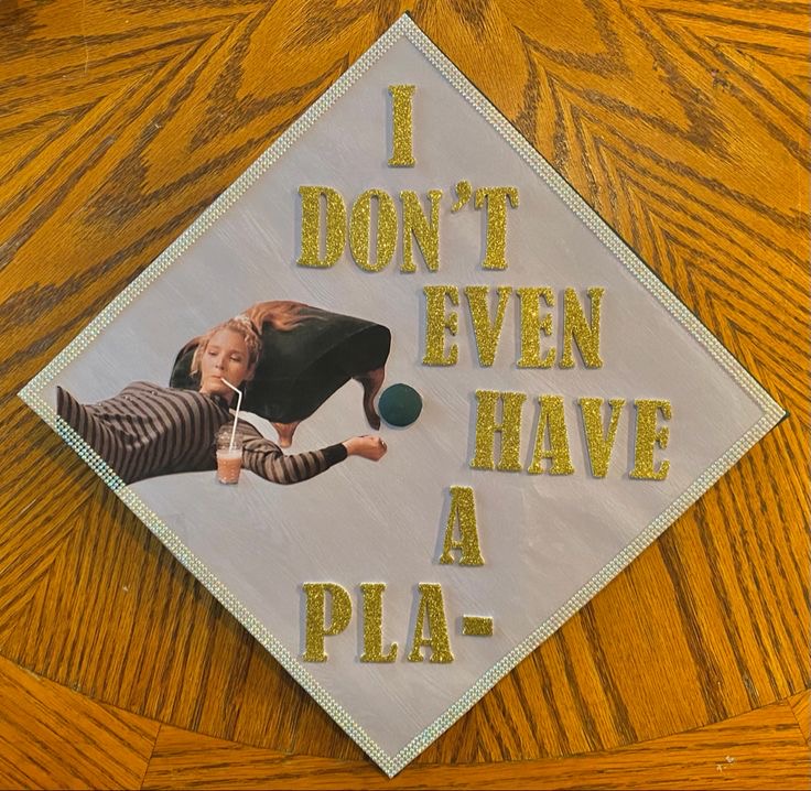 GRADUATION CAP IDEAS FOR FRIENDS AND NEW GIRL