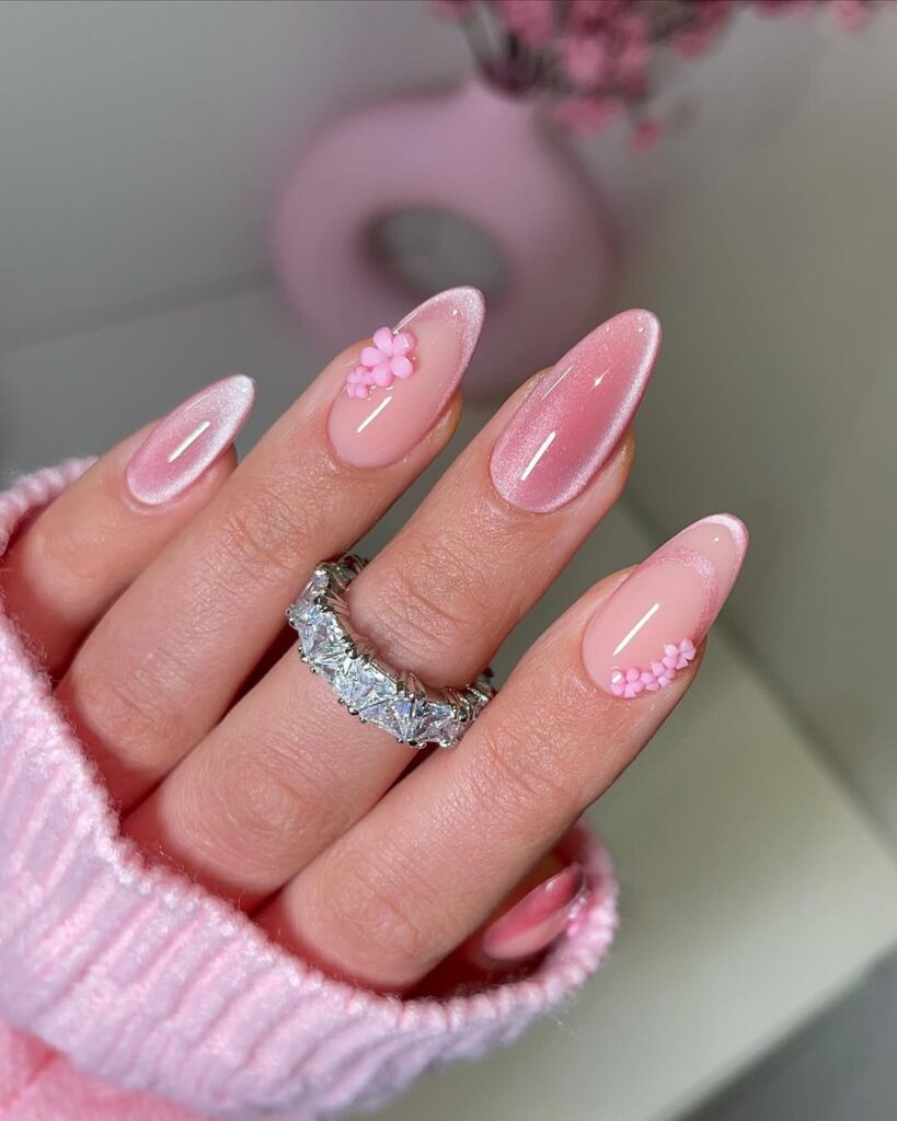 GRADUATION NAIL IDEAS