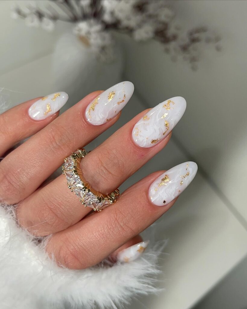 GRADUATION NAIL IDEAS