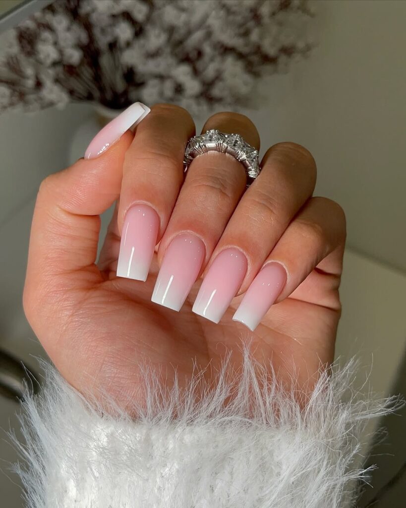 GRADUATION NAIL IDEAS