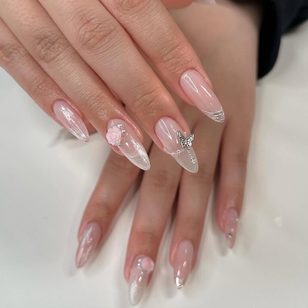 GRADUATION NAIL IDEAS