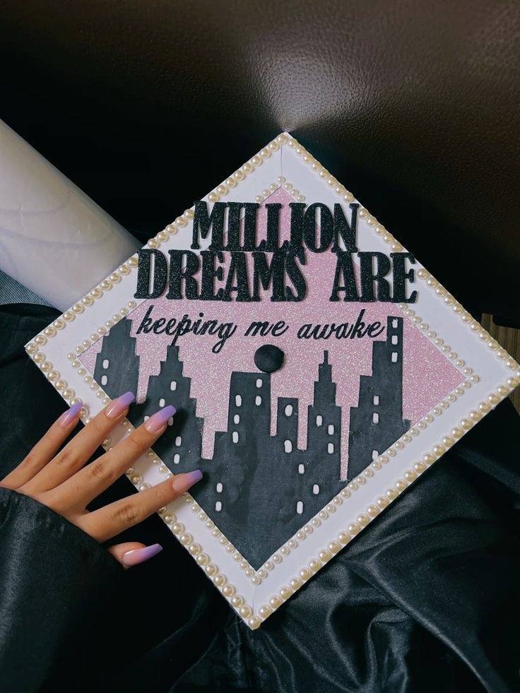 GRADUATION CAP DESIGNS