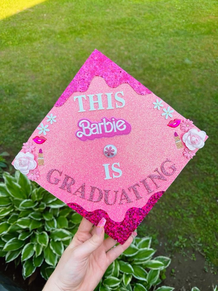 GRADUATION CAP DESIGNS