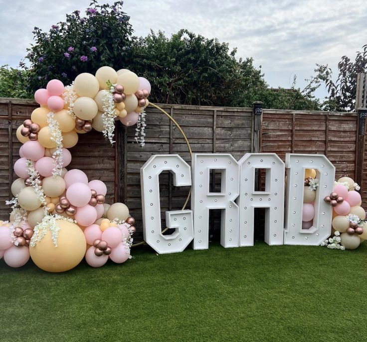 GRADUATION PARTY IDEAS