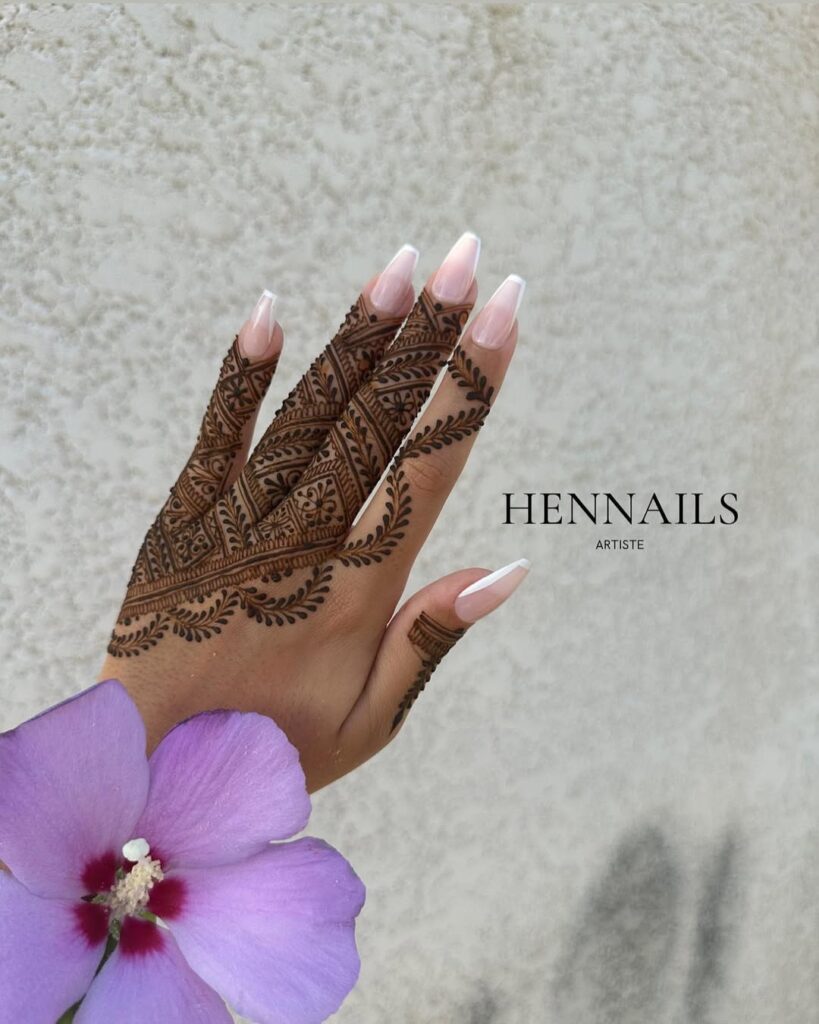 TRENDY MEHNDI DESIGNS