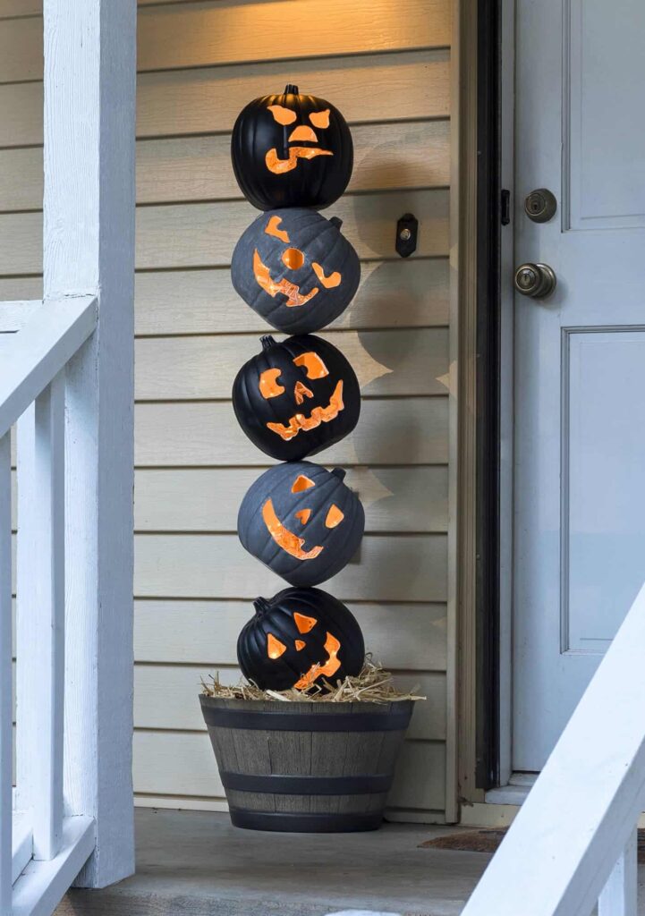 DIY HALLOWEEN DECORATIONS
