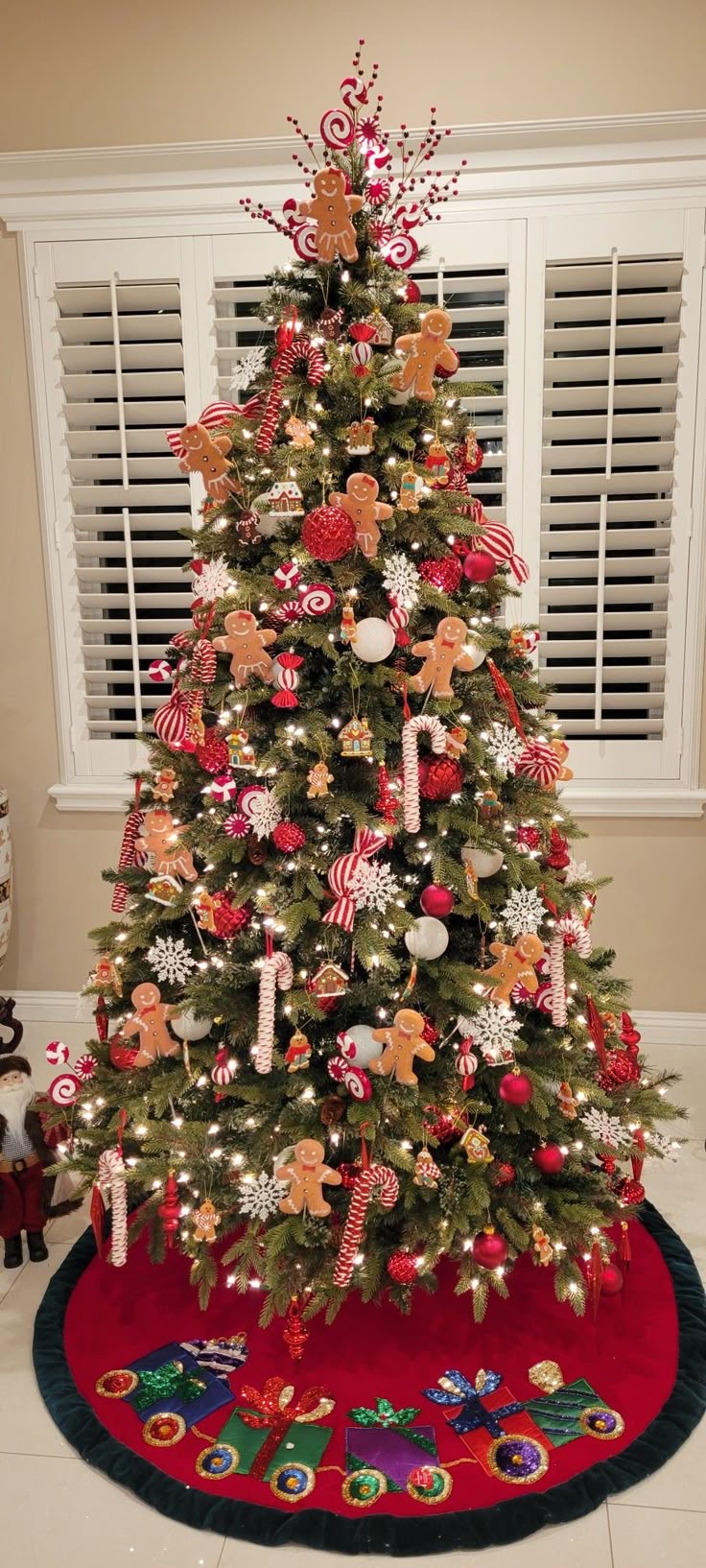 38 INSANELY CUTE AND CREATIVE CHRISTMAS TREE IDEAS