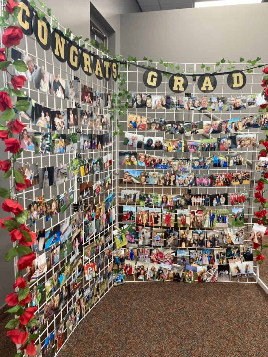 30 CREATIVE GRADUATION PICTURE DISPLAY IDEAS - Stylin by Sarita